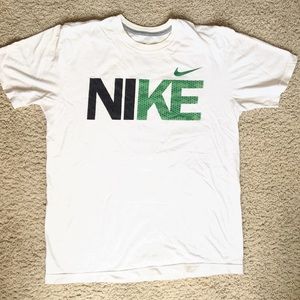 Men’s Nike T-shirt